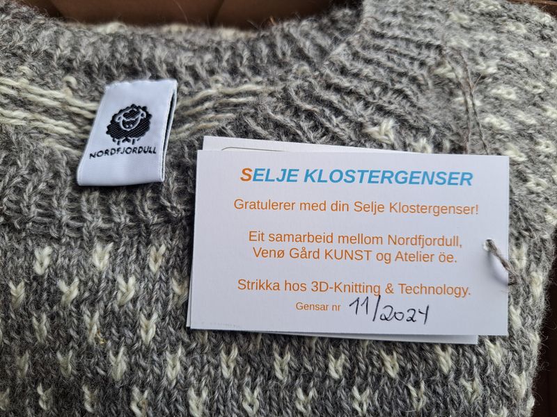 Selje Kloster Genser